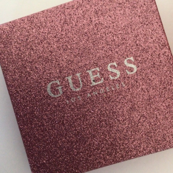 GUESS SPARKLE HUGGIES EARRING SET NWT - Picture 3 of 8